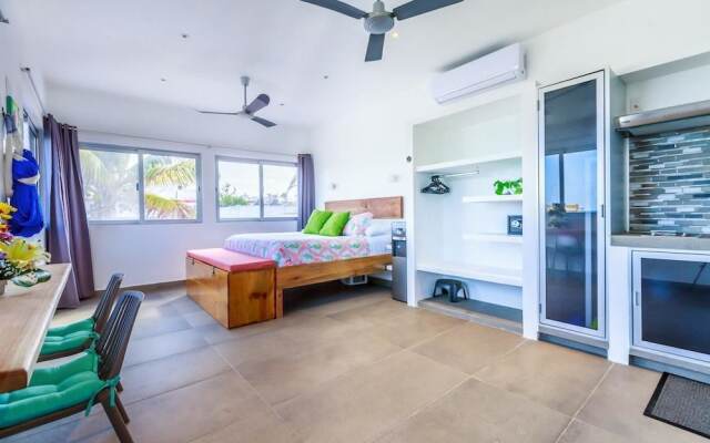 Casitas de Paloma 2nd Floor Studio by Skyrun