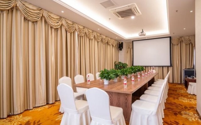 Vienna International Hotel (Jinjiang Airport)