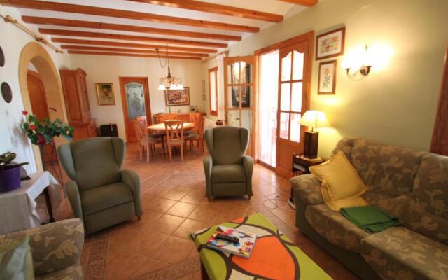 Finca Cantares - holiday home with private swimming pool in Benissa