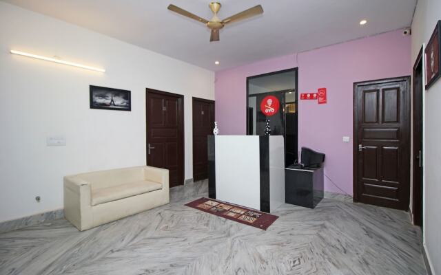 OYO 8914 Hotel Ambrosia