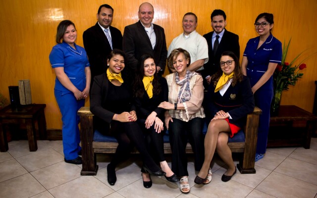 Charlies Place Hotel & Spa