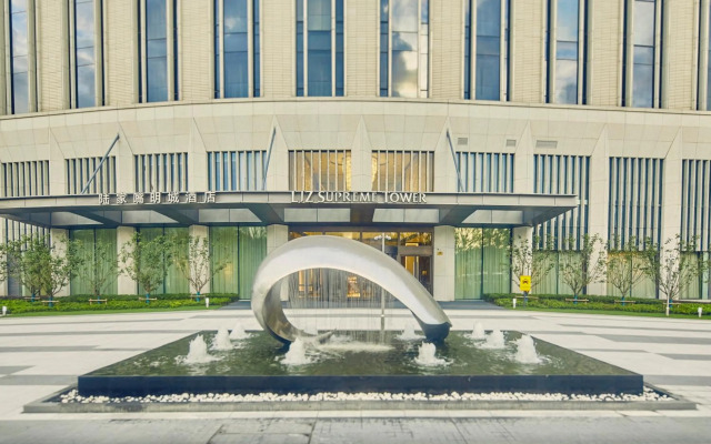 LJZ Supreme Tower Hotel