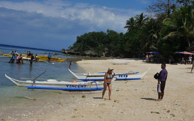 Summer Place Apartments Puerto Galera