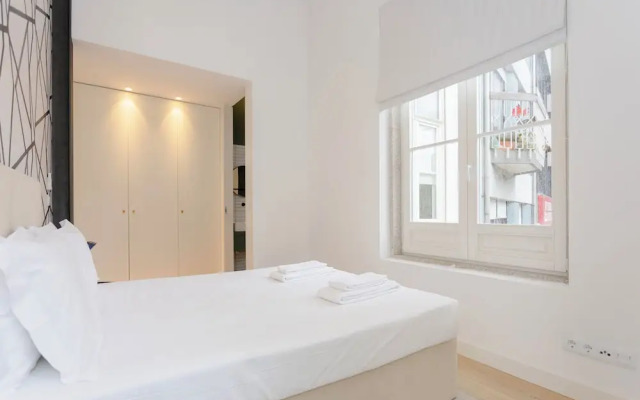 Crystal Luxury Apartment