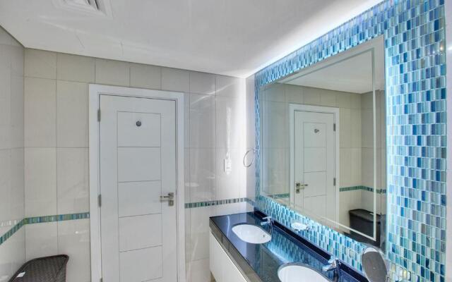 Ultra Modern 1BD in Damac Heights Dubai Marina