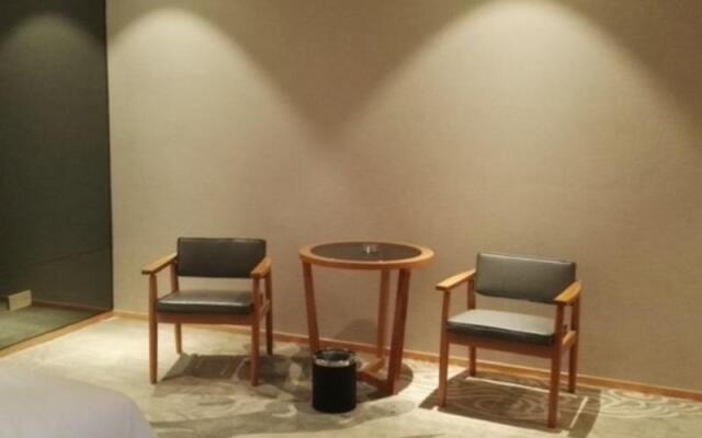 Lavande Hotel Shenzhen North Station Qinghu Subway Station Branch