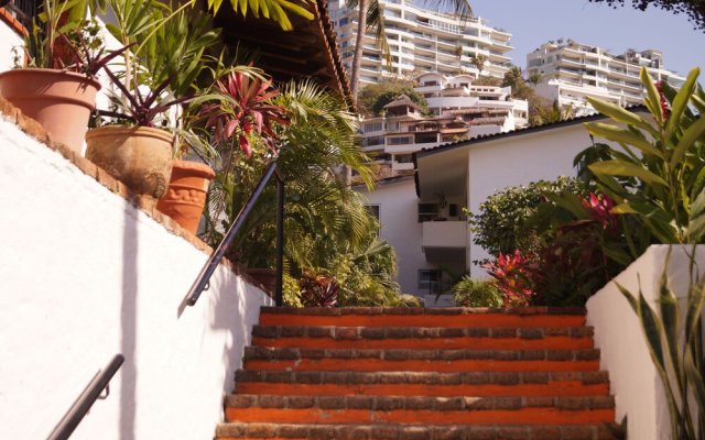 Puerto Vallarta 2br condo Loma del Mar