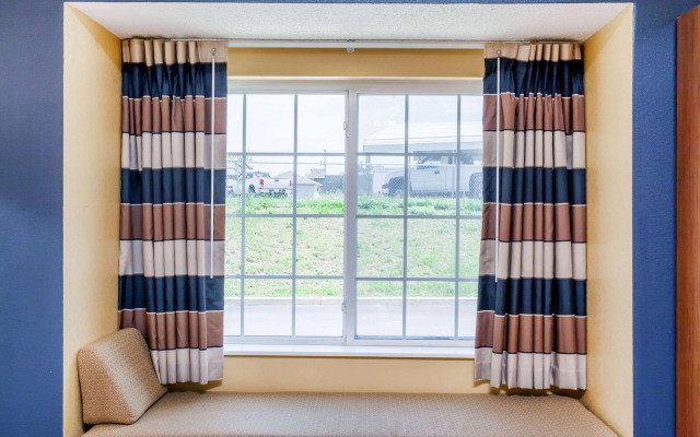 Microtel Inn & Suites by Wyndham Dickson City/Scranton
