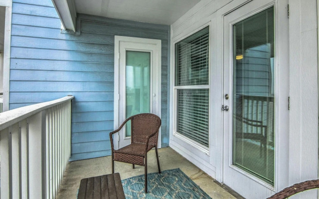 Seascape 1322 2 Bedroom Condo by RedAwning