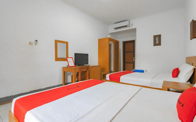 OYO 370 Hotel Sofia Pangandaran