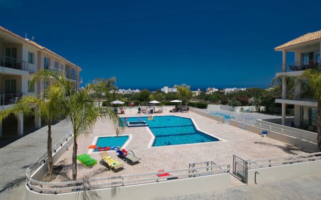 Cyprus Apartment Palm 204 Gold