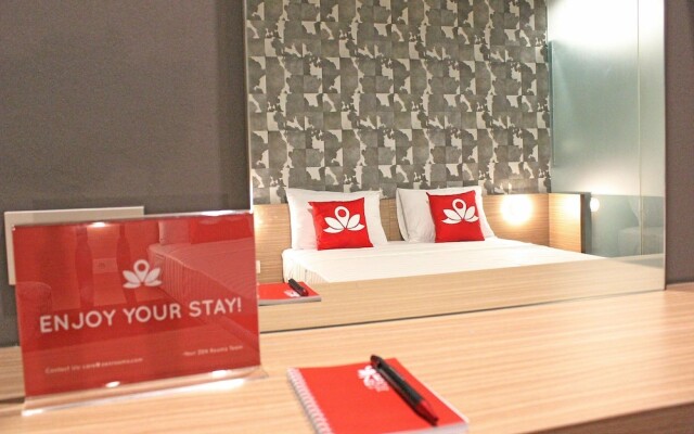 ZEN Premium Sampoerna Strategic Square