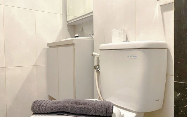 Minimalist Studio Grand Kamala Lagoon Apartment