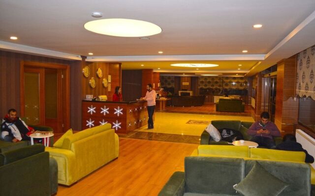 Sarikamis Snowflake Dağ Oteli