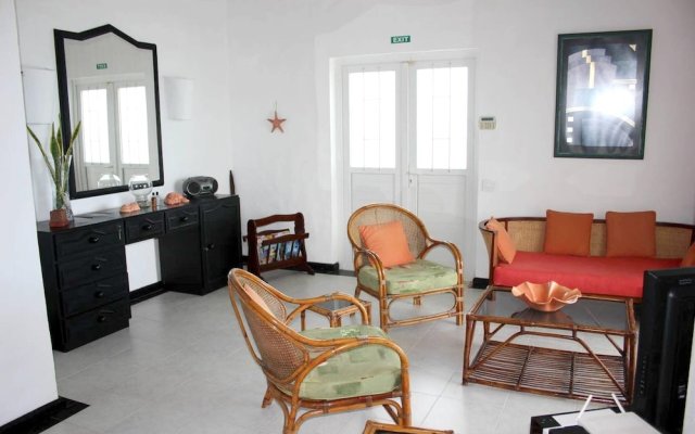 Apartment With 2 Bedrooms In Trou D'eau Douce, With Wonderful Sea View, Furnished Terrace And Wifi