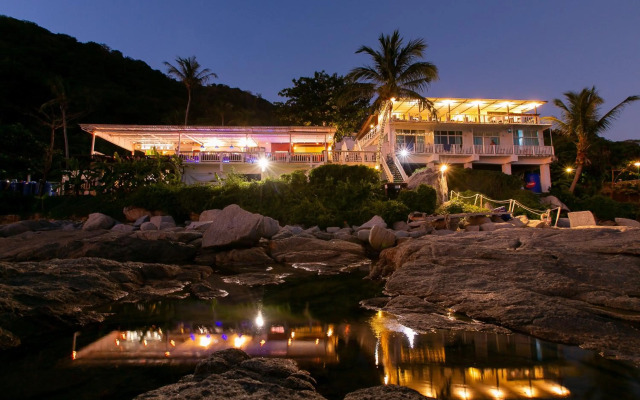 Naiharn On The Rock Resort