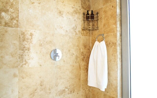 The Village Courtyard Suites