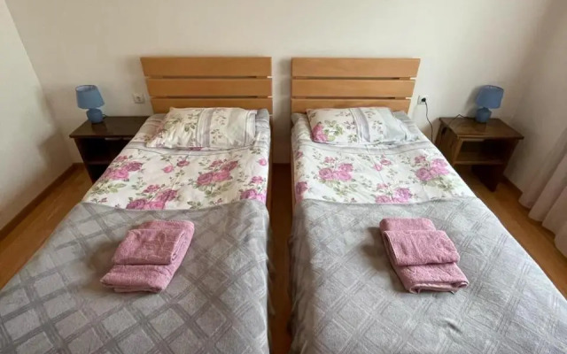 Roberi Art Guest House