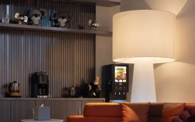 Dolanda V Hotel (Changsha High-speed Rail West Station Jinqiao International Store)