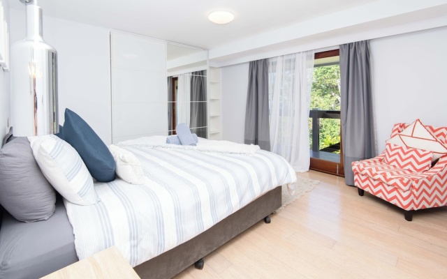 Whalers Watch Luxury Home – Guest Rooms – Burnt Pine