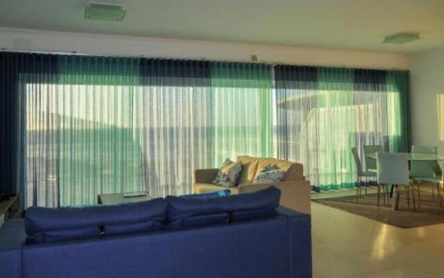 Sea View Dupplex Silver Coast