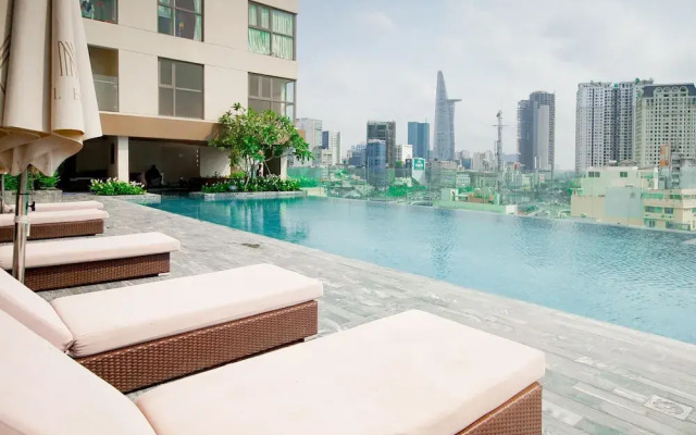 Ho Chi Minh Infinity Pool Apartment