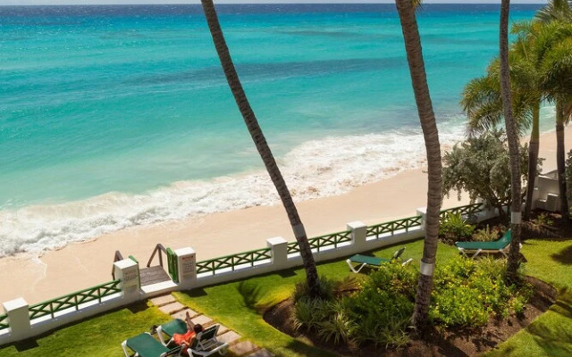 Leith Court Beachfront Apartments