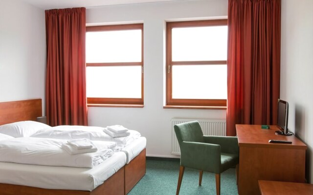 Sporthotel Hostivice Brve