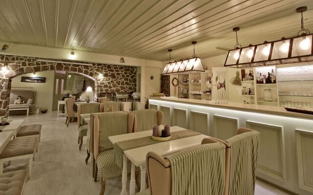 Boutique Hotel Skamnos
