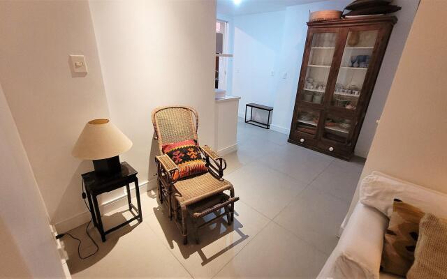 Apartamento Epitacio Pessoa esquina com Garcia D'avila