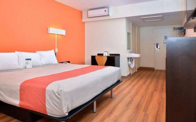 Days Inn by Wyndham Brawley