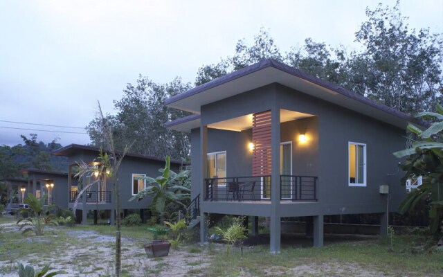 Tropical Chalet Khaolak