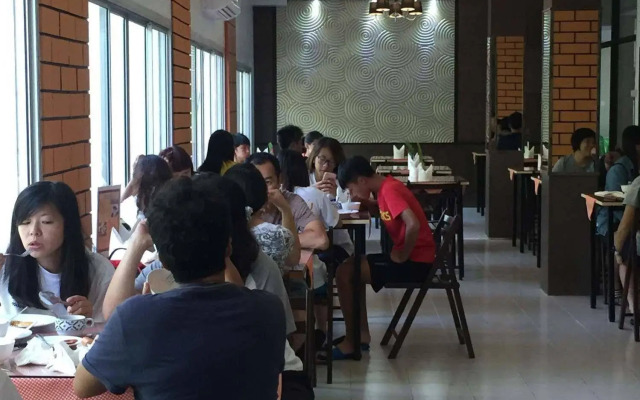 We Train Hotel Donmuang