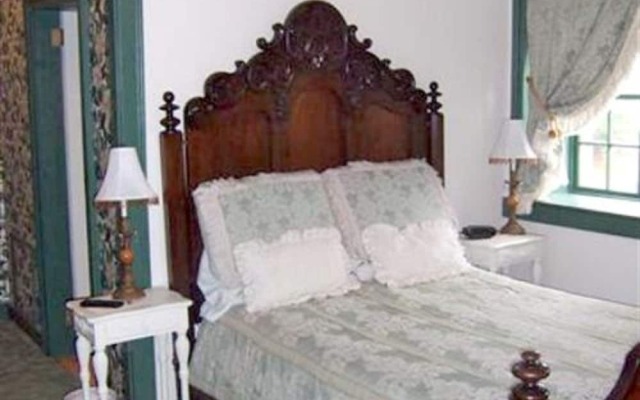 The Historic Fairfield Inn 1757