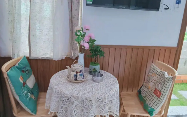 Sea-breeze homestay