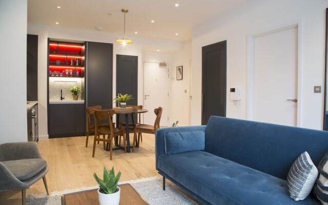 London Islandic One Excel - O2 - Parking