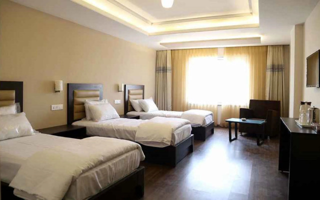 Hotel Swarnaa Paradise