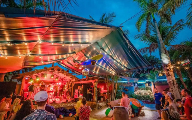 Capt Hiram's Resort