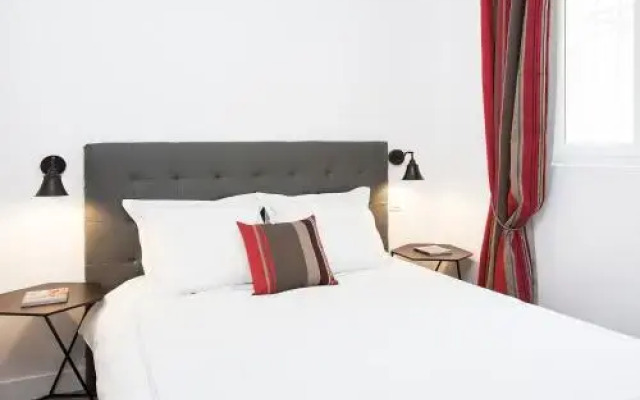 Quiet Apartment in the Center of Paris