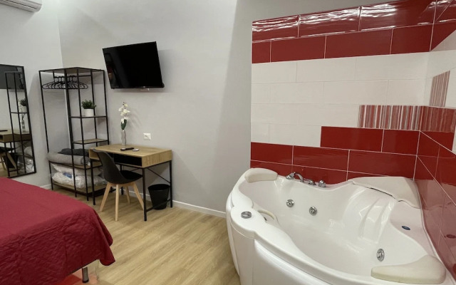 Vomero Suite and deluxe room