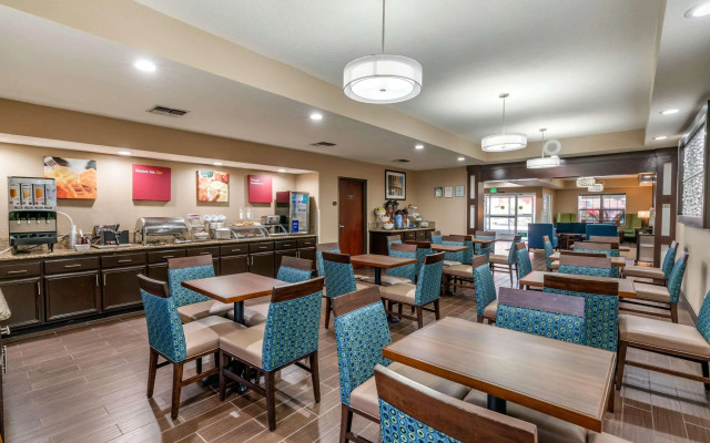 Comfort Suites Downtown Sacramento