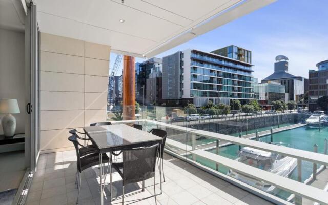 Gorgeous 2BR in Wynyard Quarter by Zodiak Stays