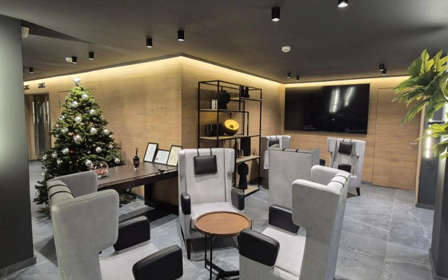 The Alassia Hotel