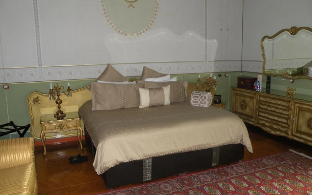 Azcami Boutique Hotel