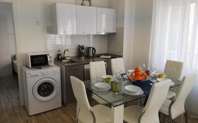 Apartamentos Chorrol