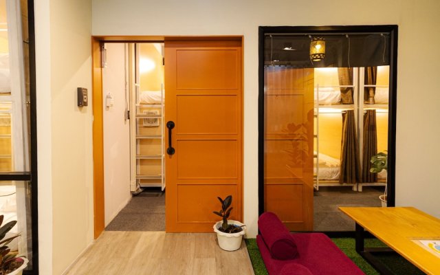 Khaosan Social Capsule Bangkok - Adult Only - Hostel