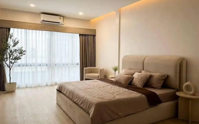 Onsen Retreat in Heart of Bangkok