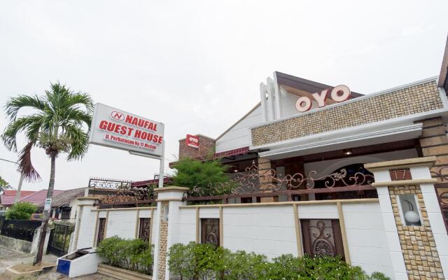OYO 619 Naufal Guest House Syariah