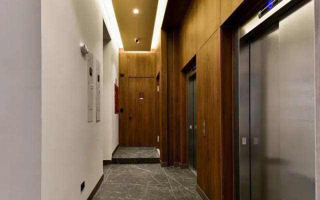 w Majestic 1BR w/ Superb Balcony in Unicentro
