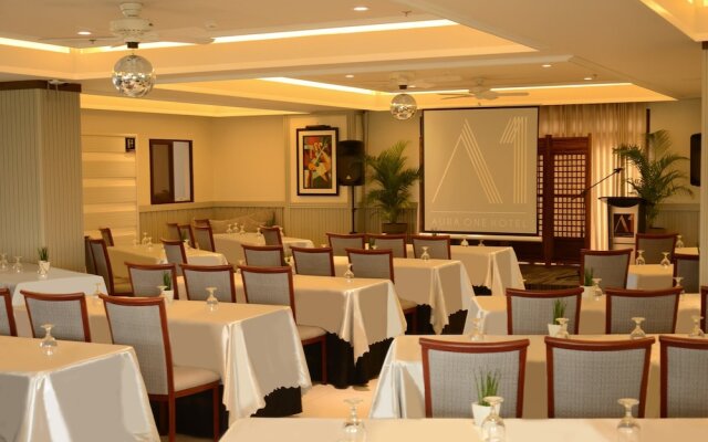 Aura One Hotel